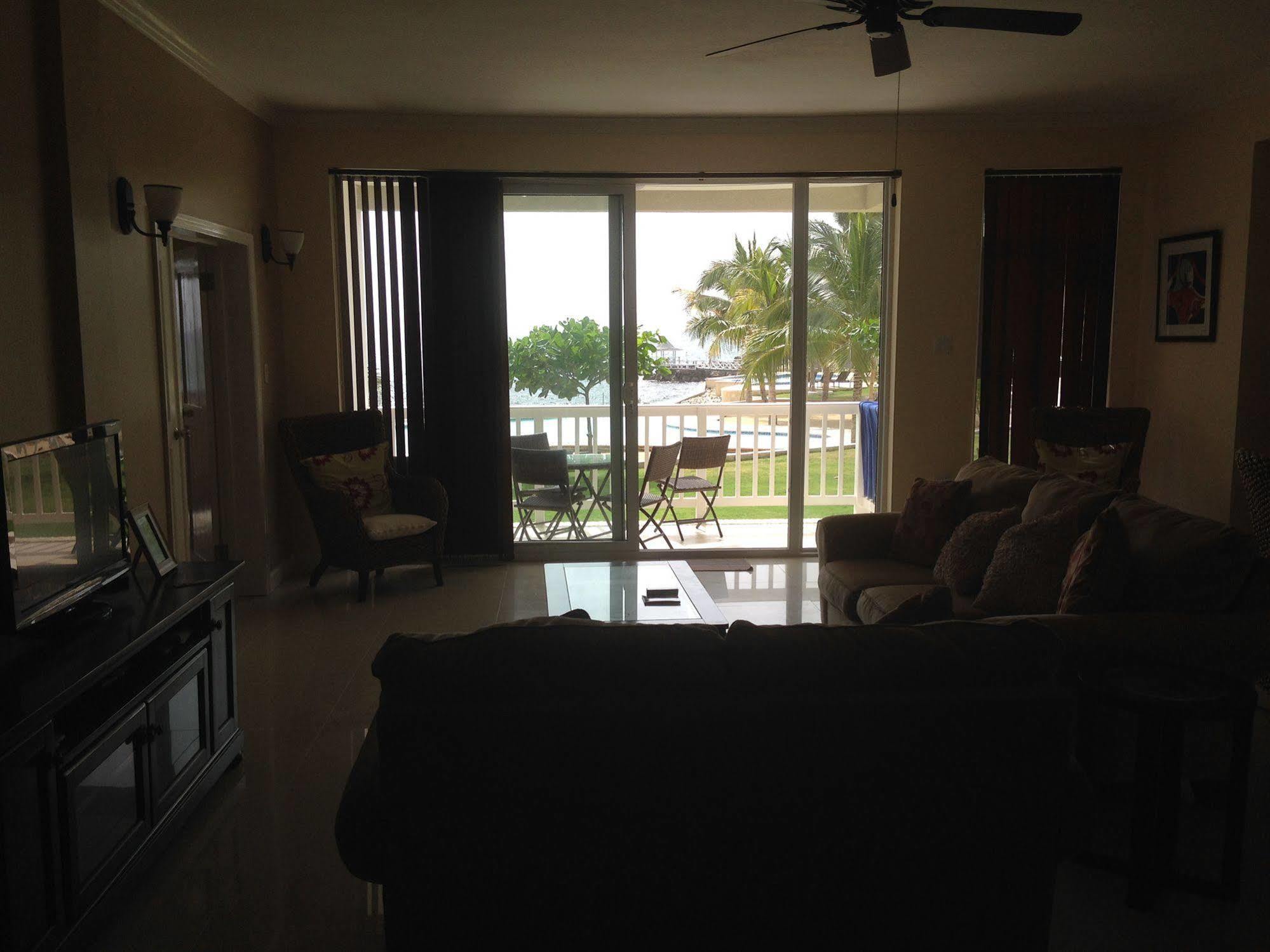 Whispering Seas Jamaica Apartment Ocho Rios Exterior foto