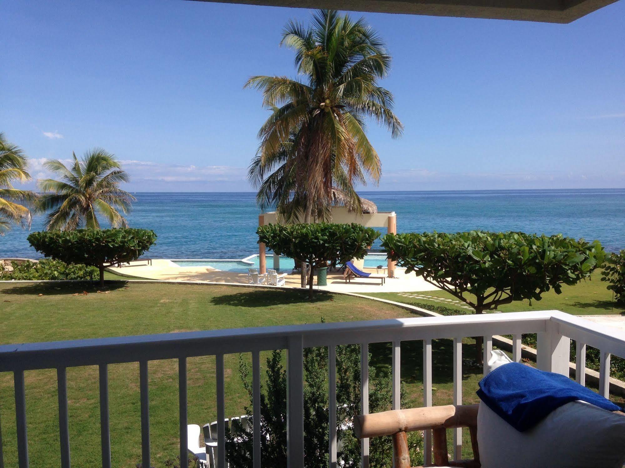 Whispering Seas Jamaica Apartment Ocho Rios Exterior foto